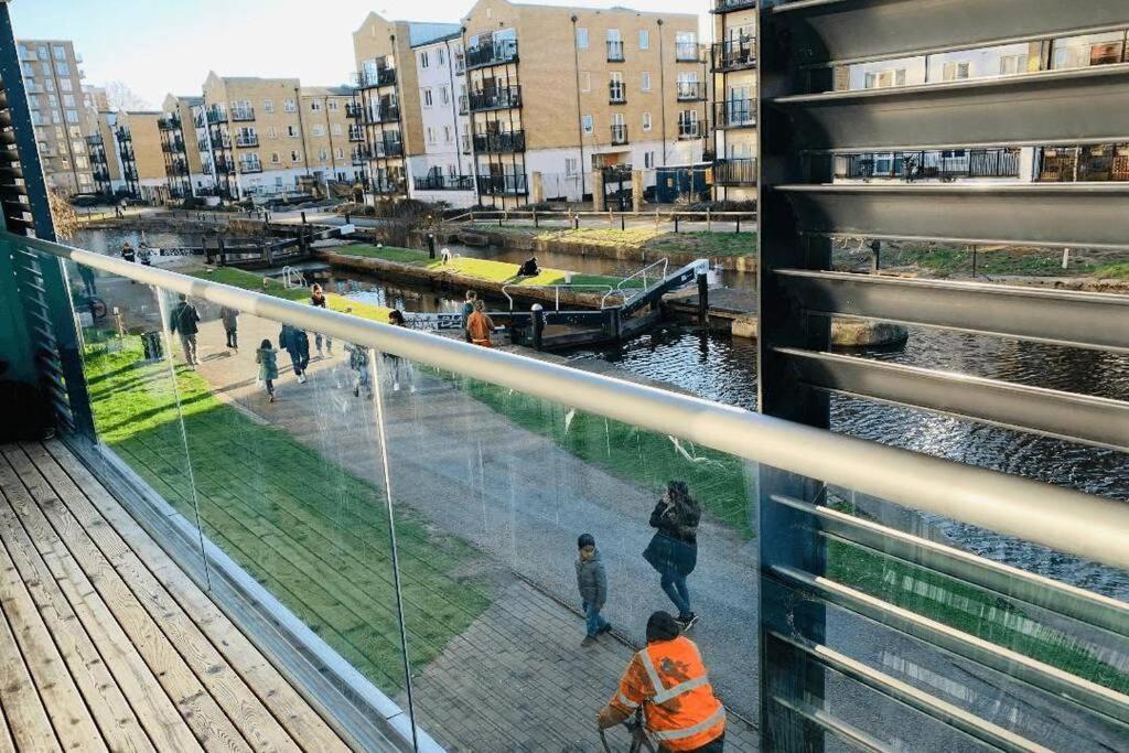 1988 Homes - Milend London Ngoại thất bức ảnh